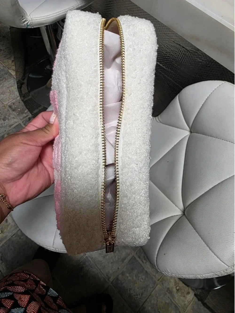 Fuzzy Cosmetic Bag Pink & White – New